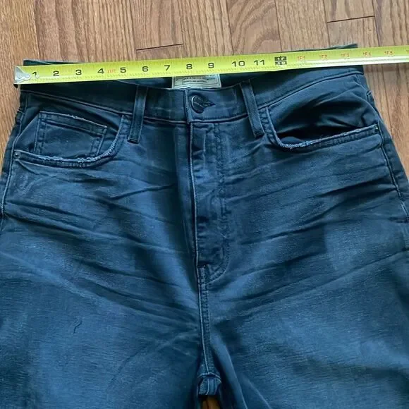 Current/Elliott The High Waist Edgebrook Kick Jean Raw Hem Faded Black Sz 32 - Picture 6 of 11